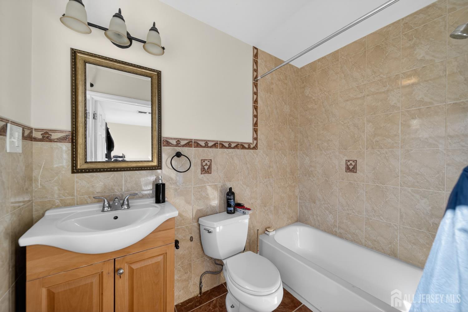 532 Hartford Street, Perth Amboy, NJ, 08861 image 12