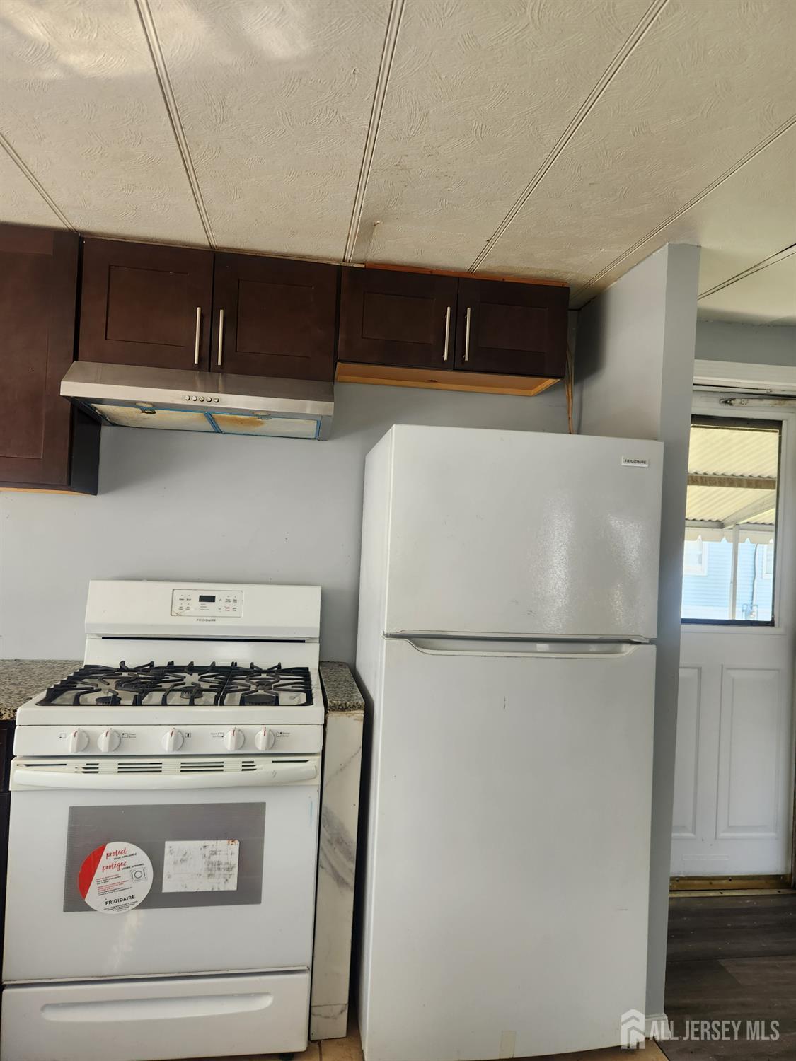 24 KOHL Street Image 2