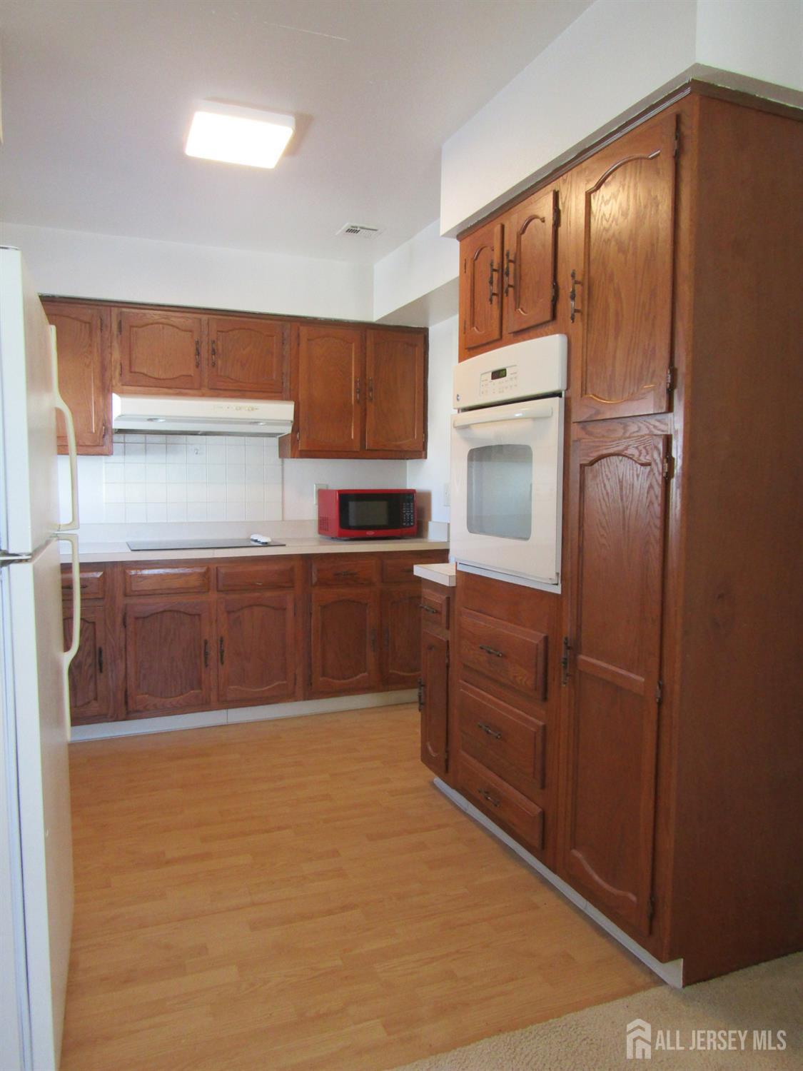 538 Sutton Way N, Monroe, NJ, 08831 image 12