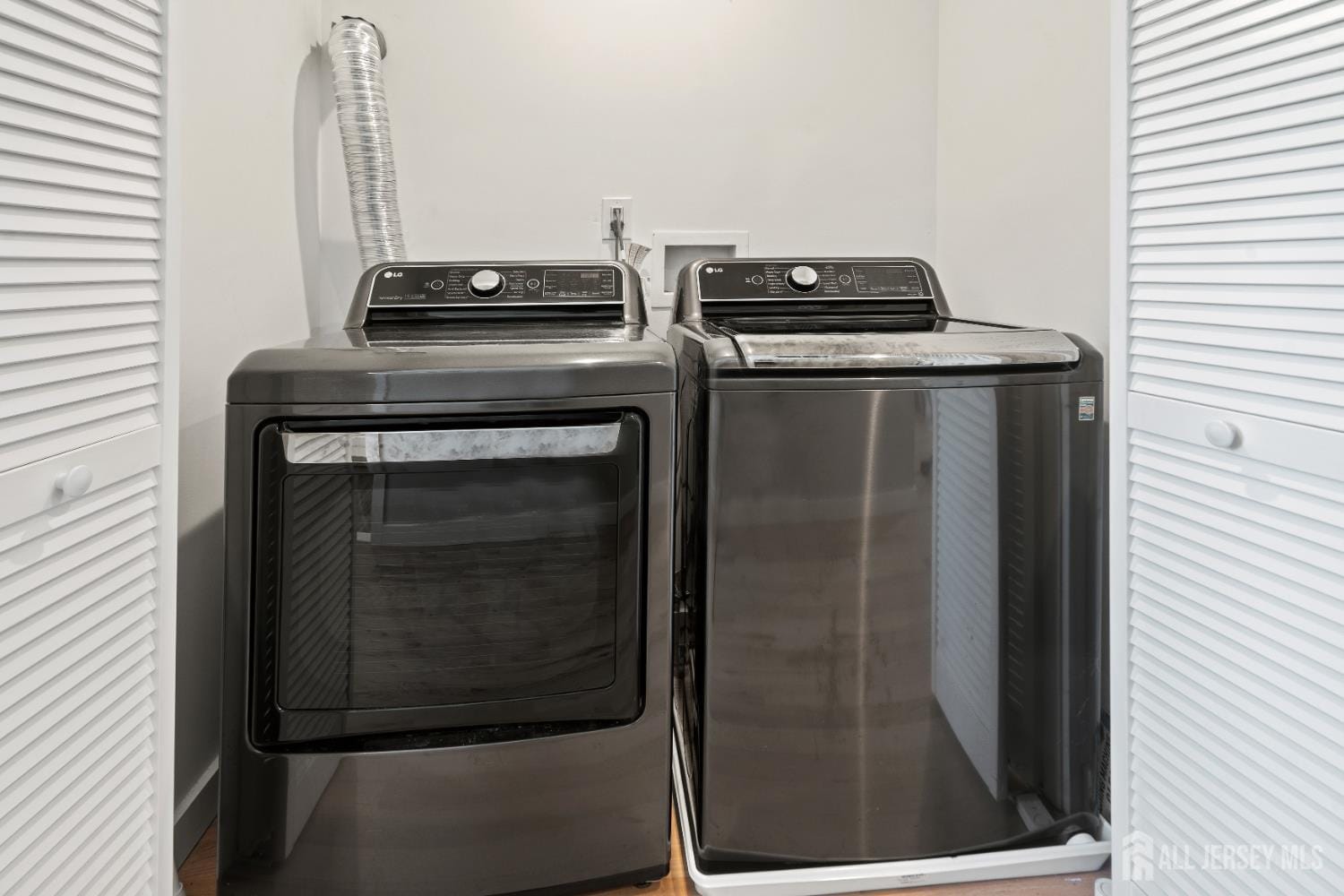 13 Albany Street, Edison, NJ, 08837 image 25