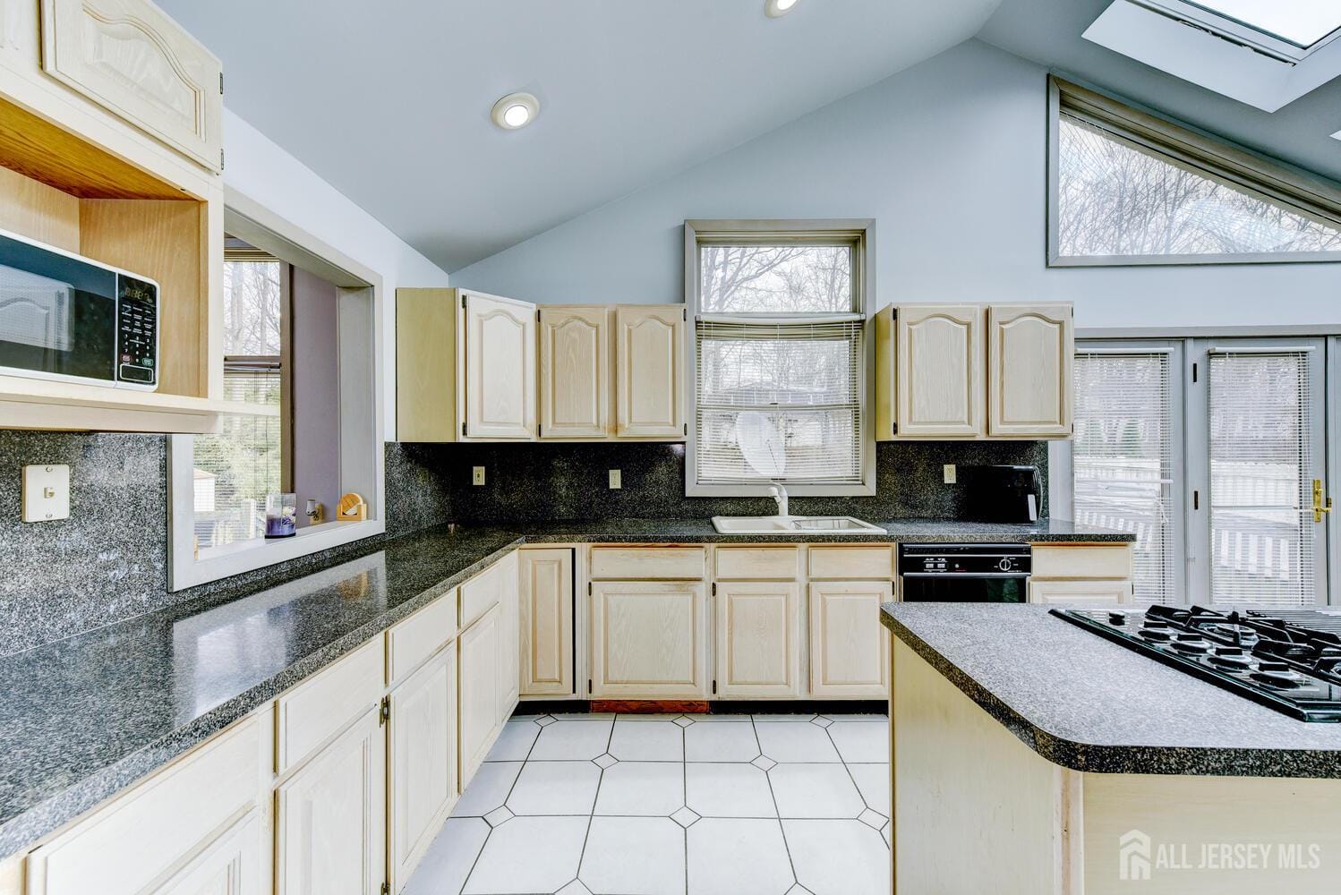 6 Keen Lane, Edison, NJ, 08820 image 16