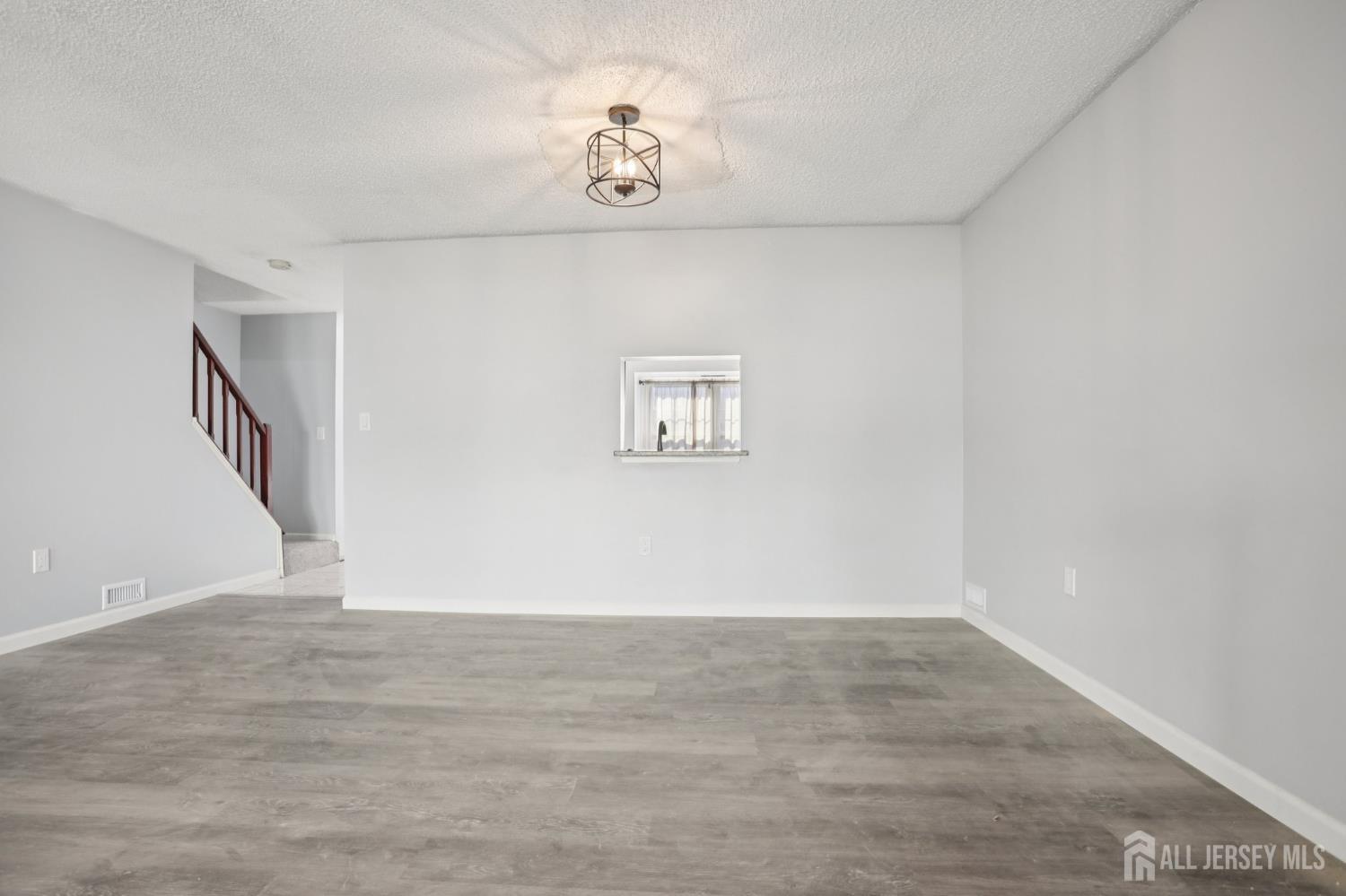 204 Hampshire Court Image 5