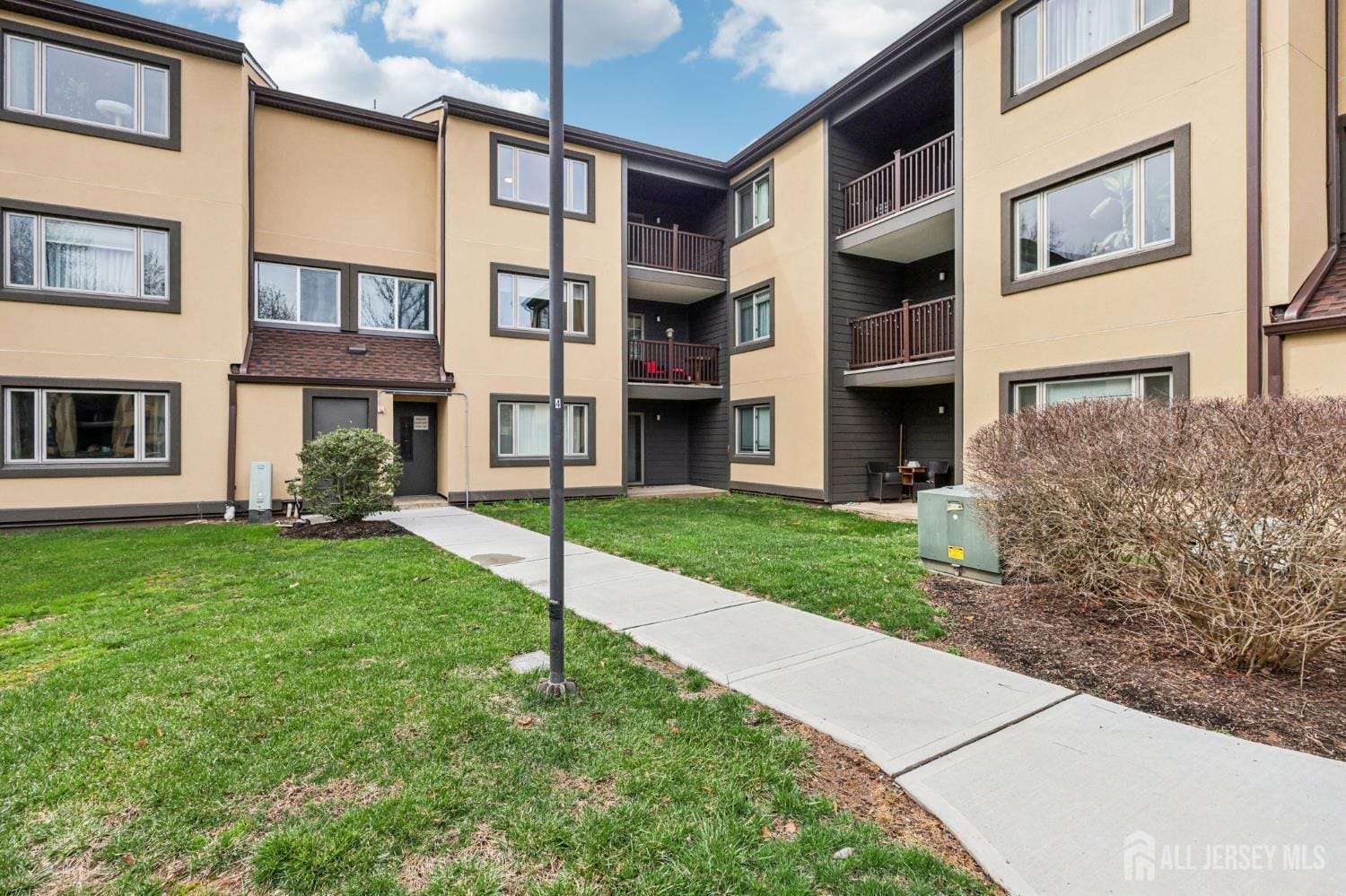 1304 Sayre Drive Image 4