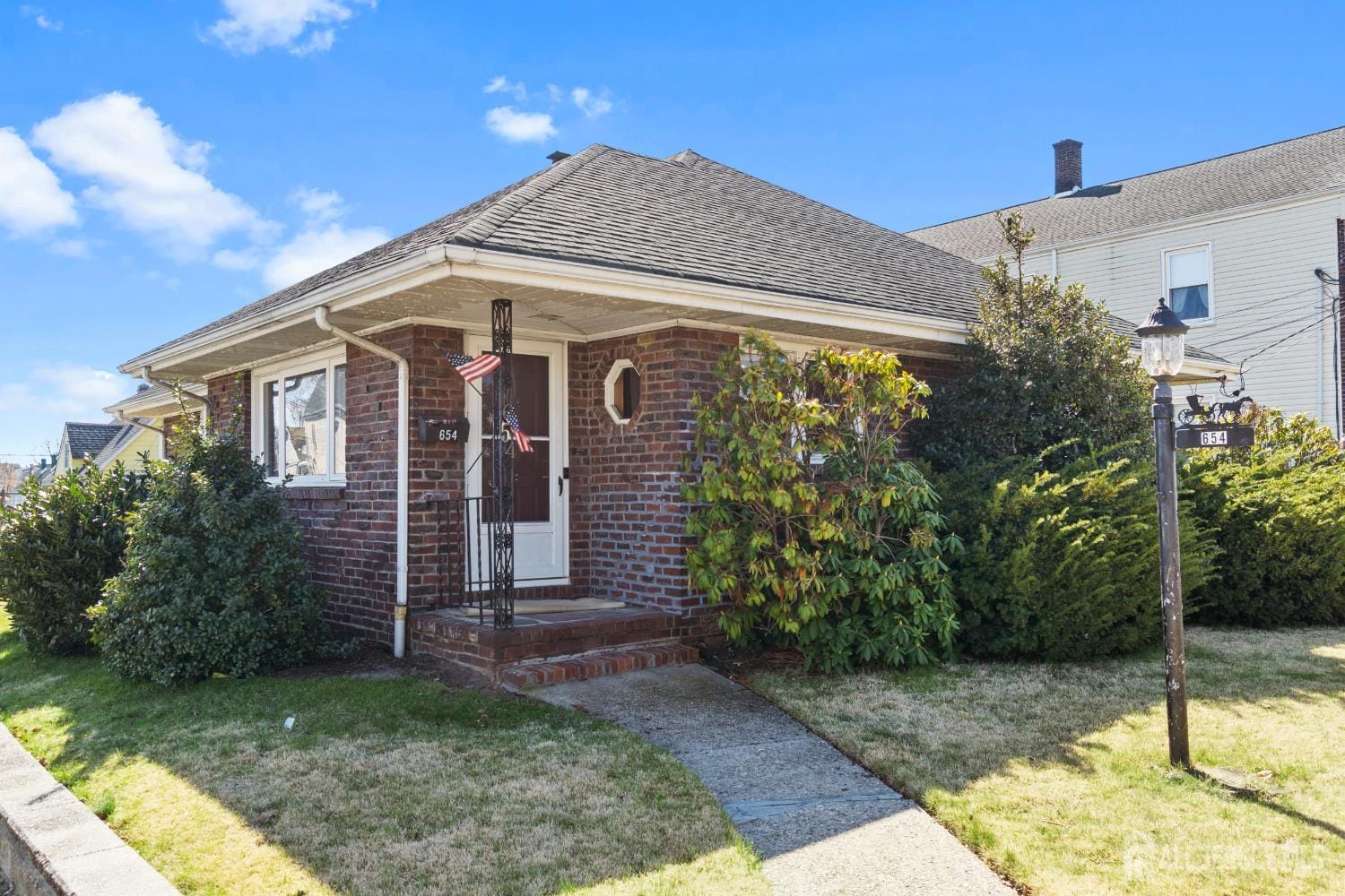 654 Colgate Avenue Image 2