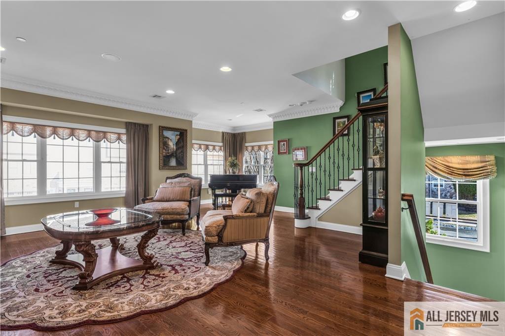 12 White Oak Lane Image 4