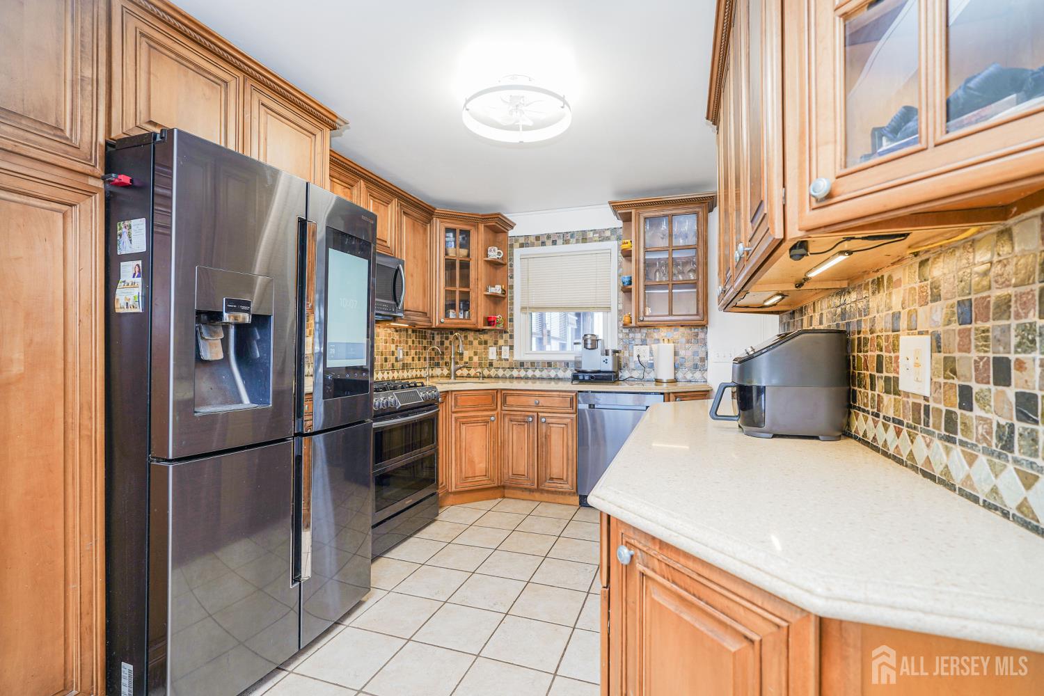 2401 Cooper Street Image 4