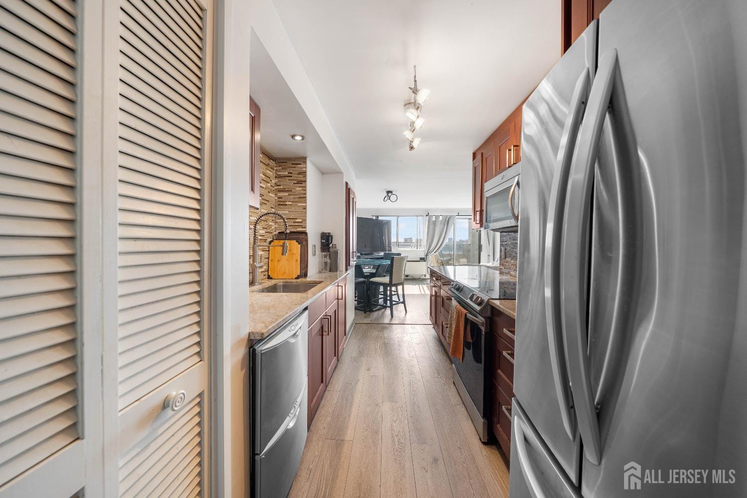 40 Fayette Street 64 Image 4