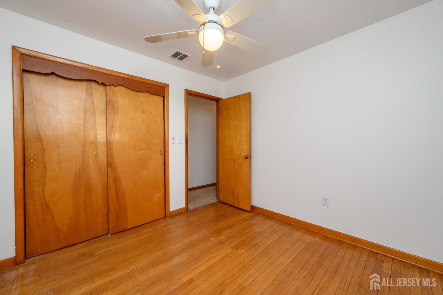 31 W Grochowiak Street, South River, NJ, 08882 image 17