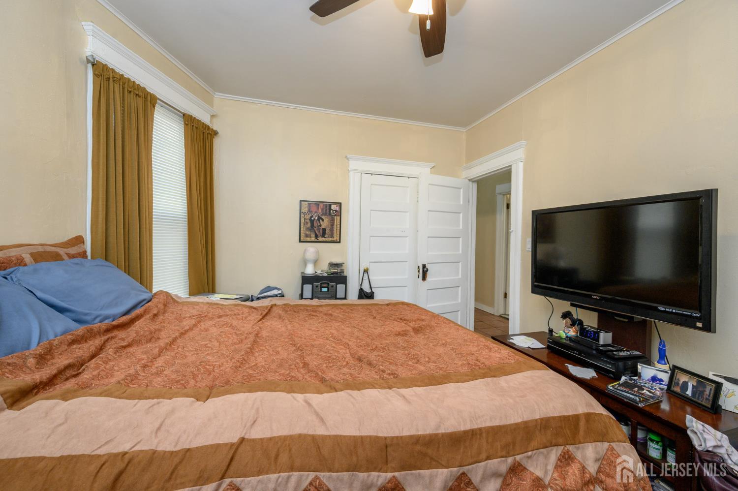 1053 Hunterdon Street, Newark, NJ, 07112 image 9