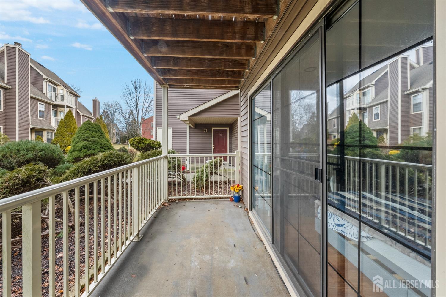 208 Blew Court Image 4