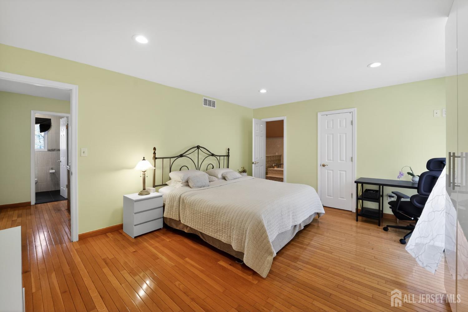 17 Willow Drive, Old Bridge, NJ, 08857 image 15