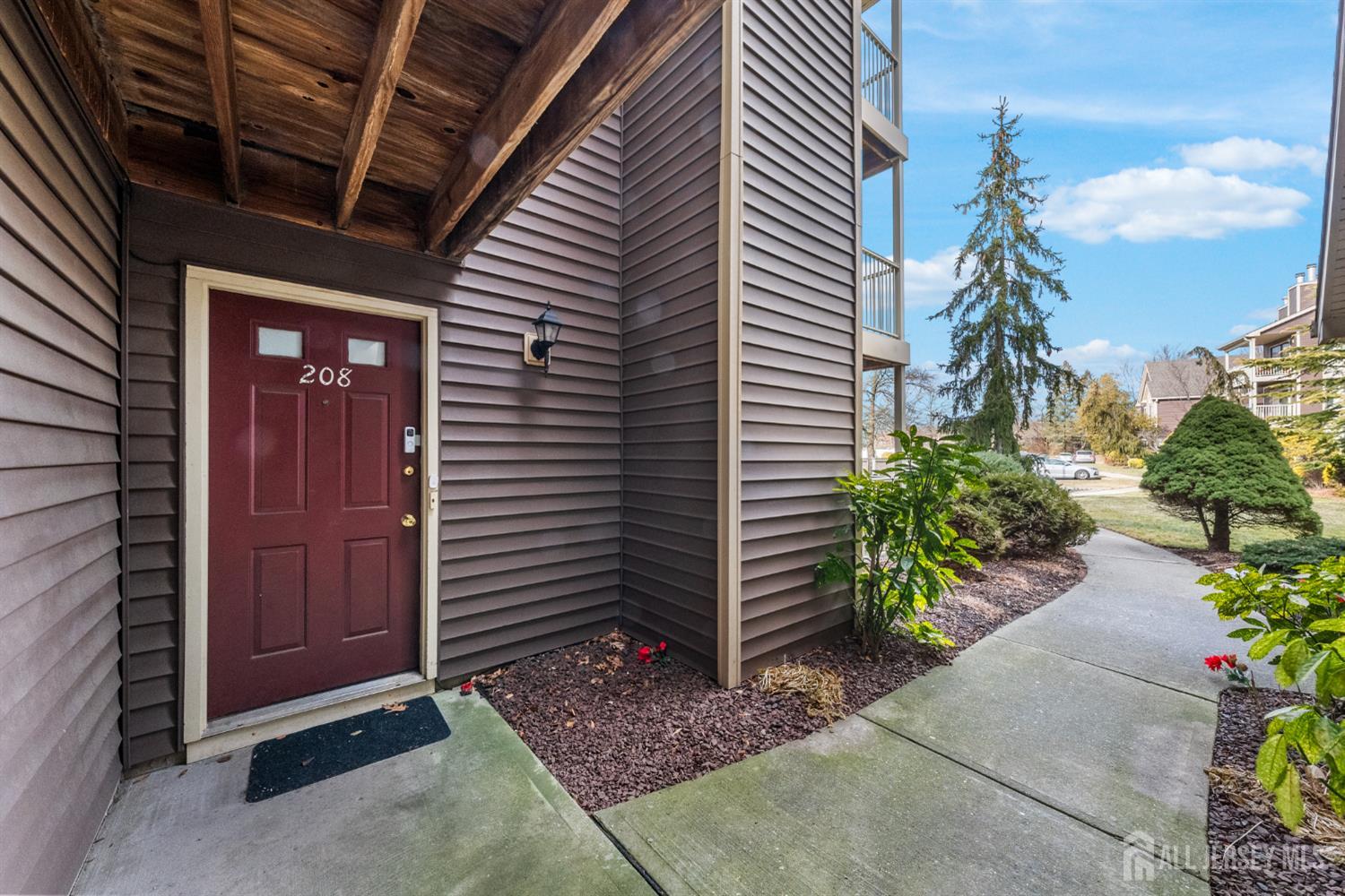 208 Blew Court Image 3