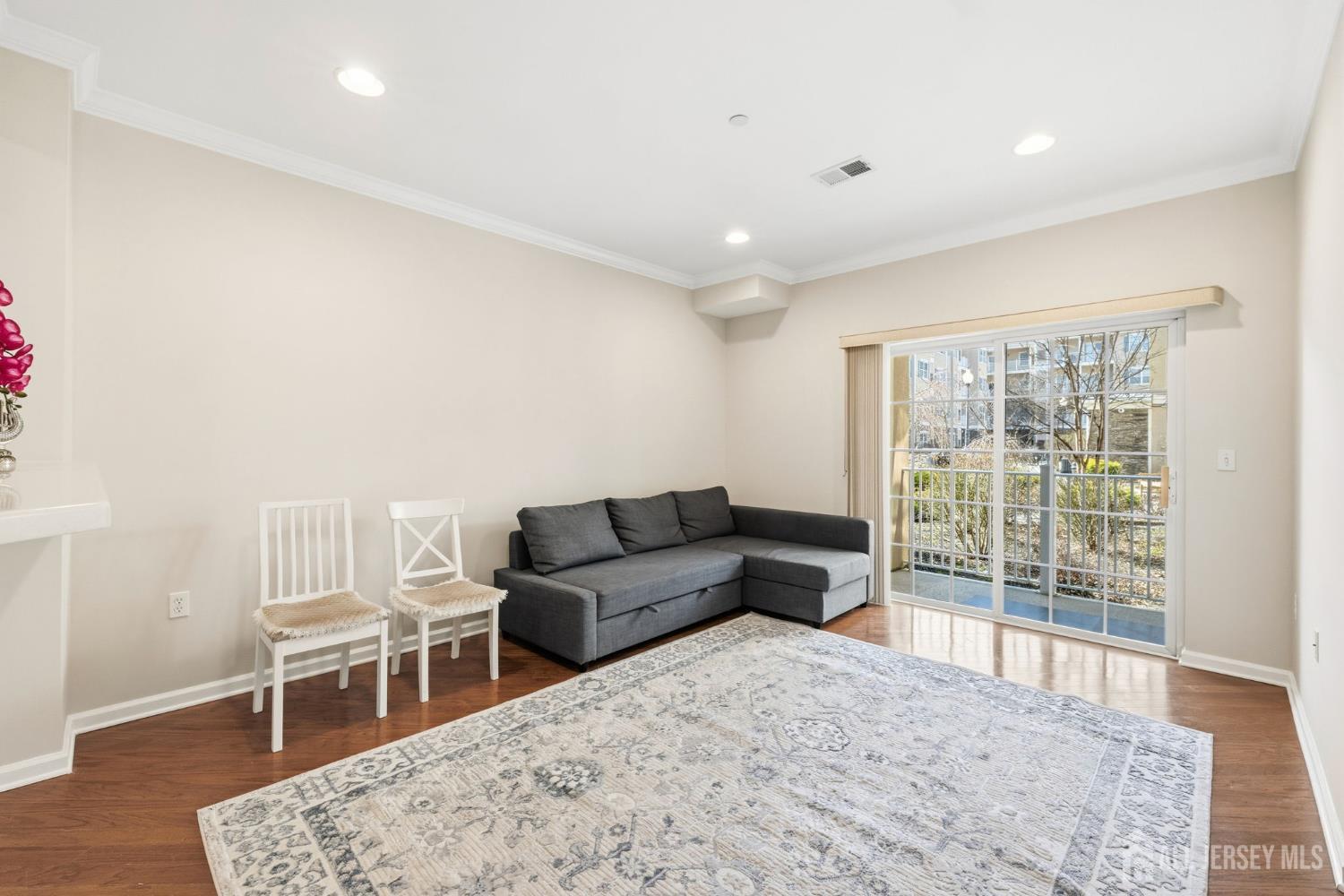 540 Cranbury Road 107 Image 3