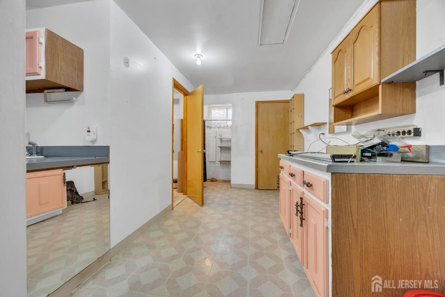 303 Michaels Court, Woodbridge Proper, NJ, 07095 image 23