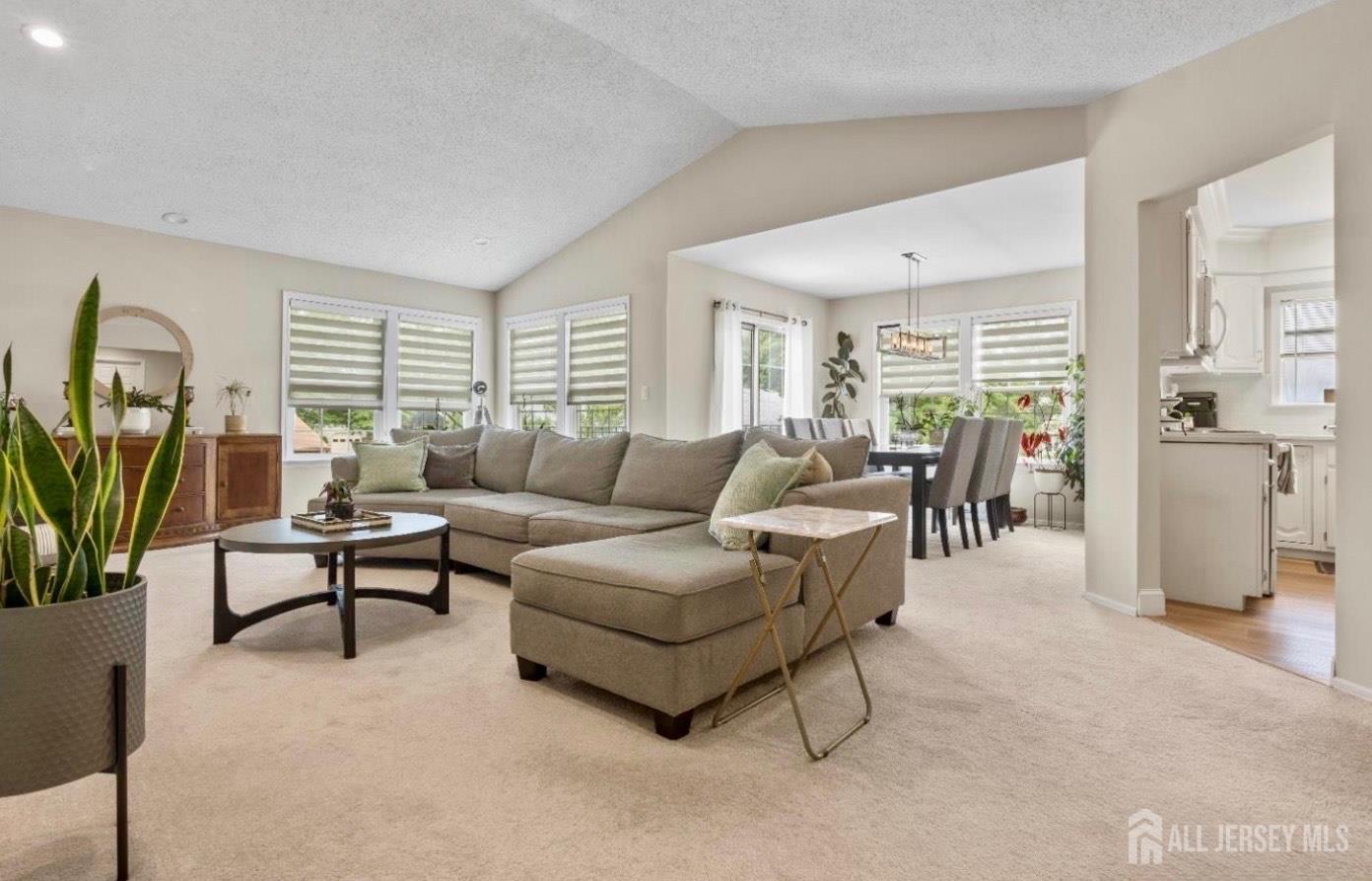 20-C Dorchester Drive Image 5