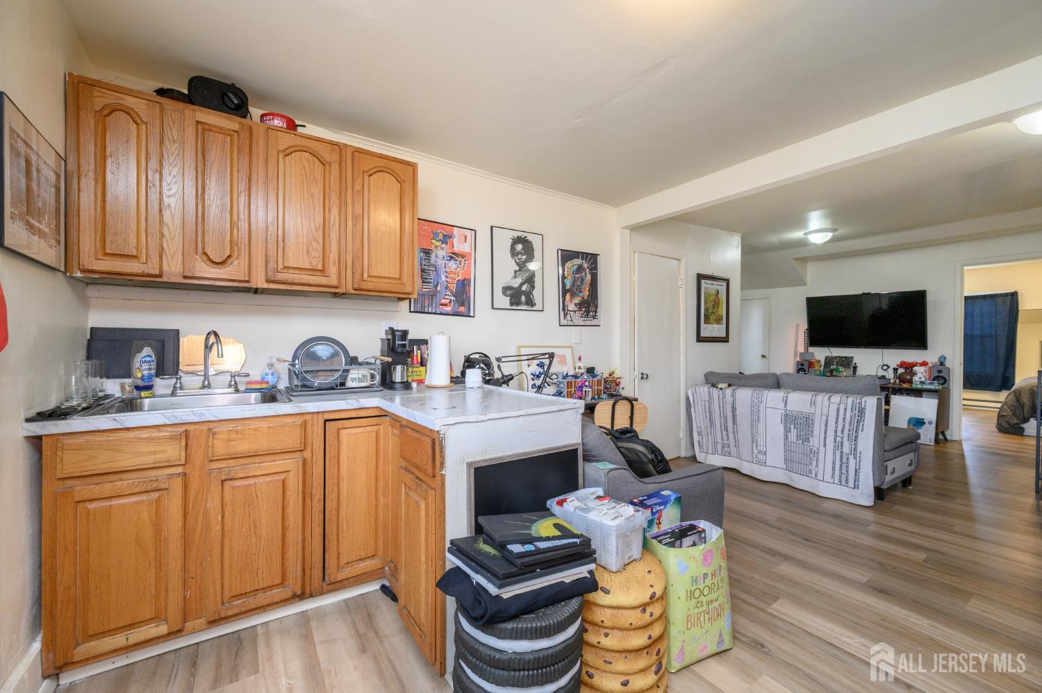 1053 Hunterdon Street, Newark, NJ, 07112 image 34