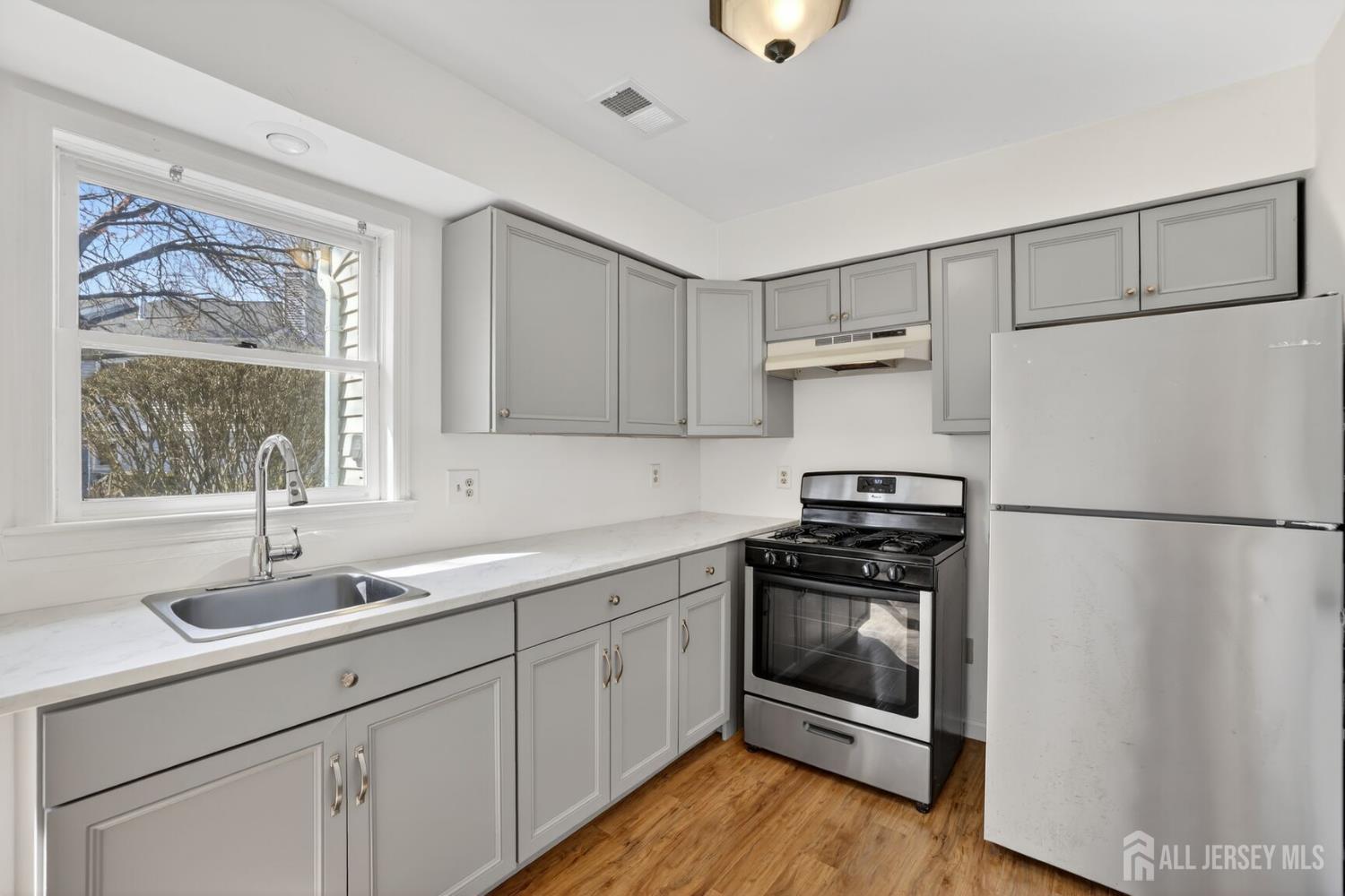 35 Dallenbach Lane, East Brunswick, NJ, 08816 image 8