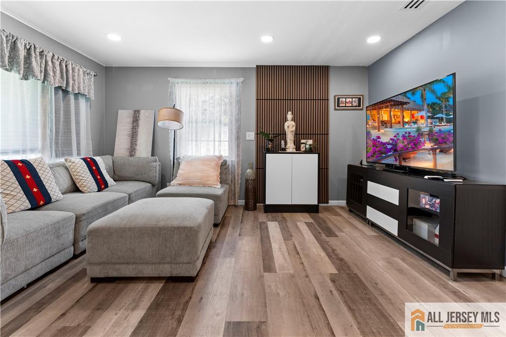 4 Burnham Road Image 3