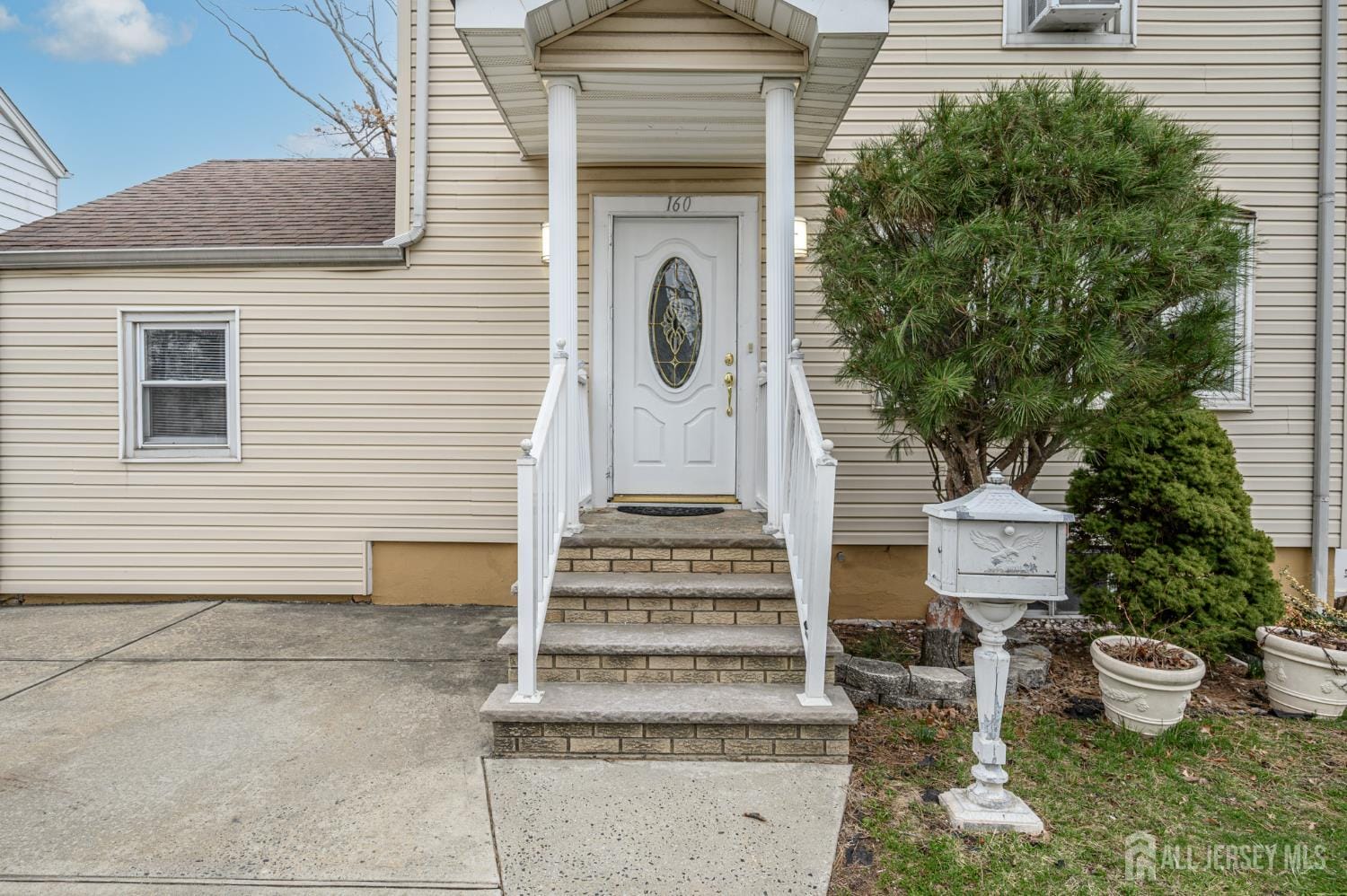 160 Carteret Avenue Image 2