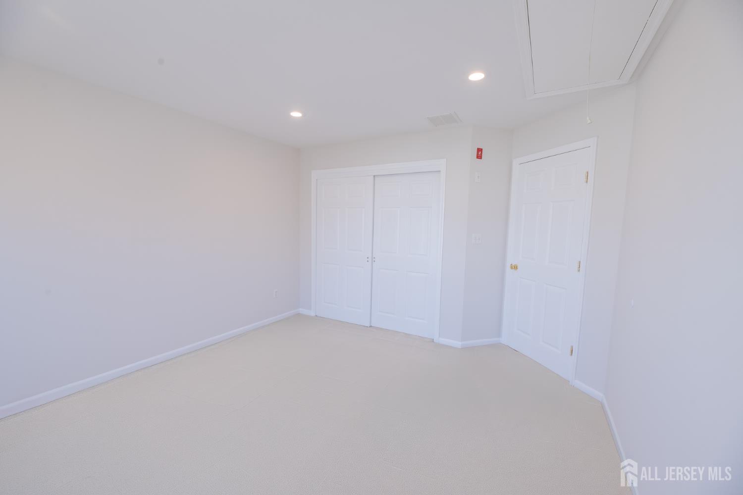 6 Banyan Court, Edison, NJ, 08820 image 21