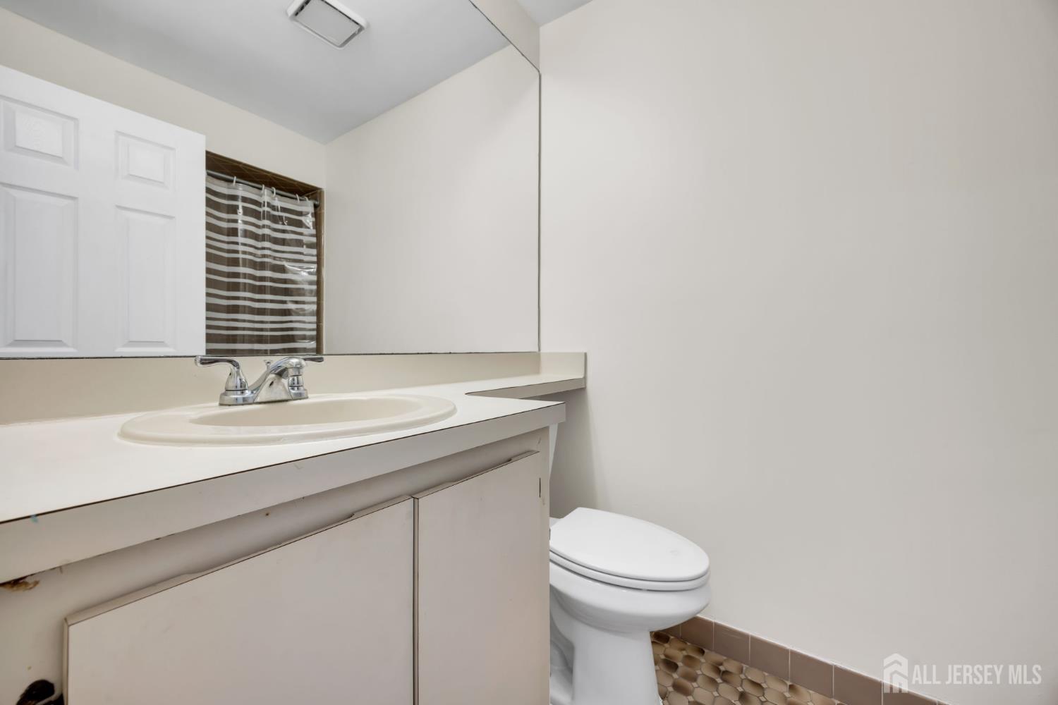 113 Heather Court 113, Edison, NJ, 08820 image 22