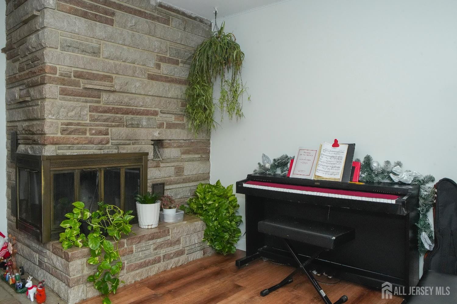 168 Line Road Image 4