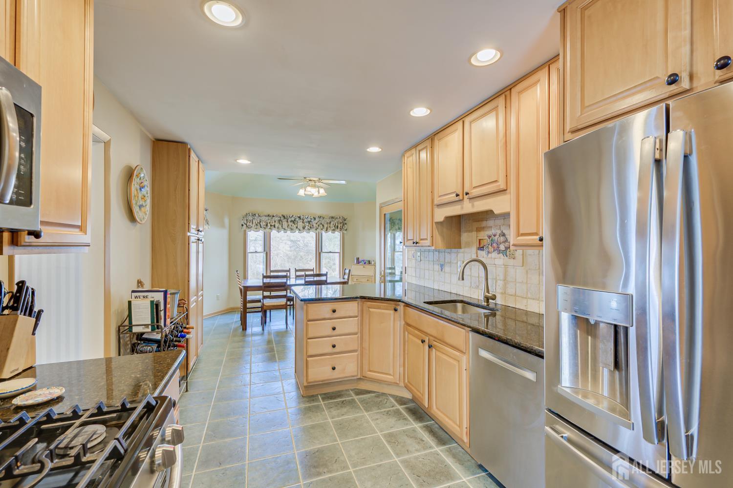 19 Annette Drive, Edison, NJ, 08820 image 21