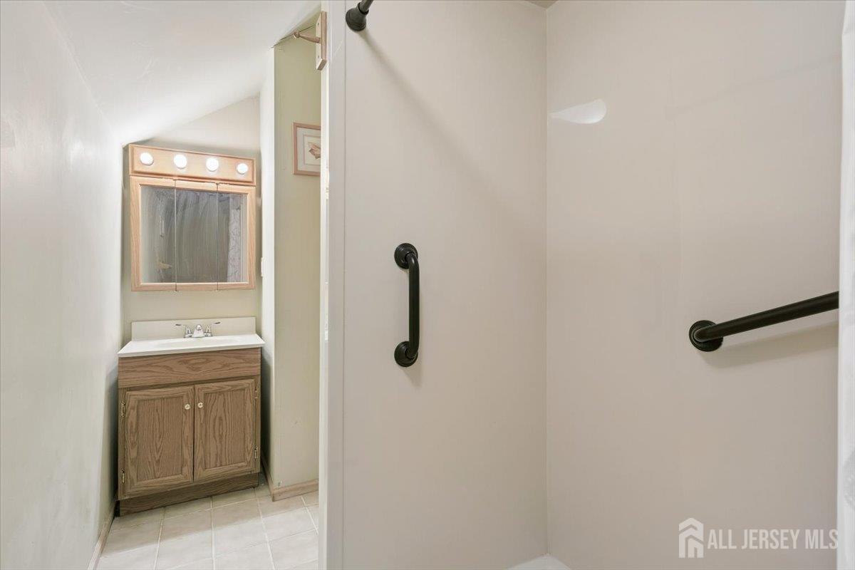 15 Congress Lane, South River, NJ, 08882 image 28