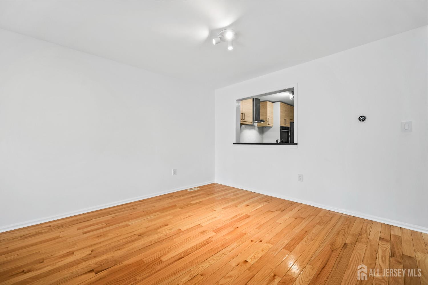 54 N Coriander Drive, South Brunswick, NJ, 08540 image 28