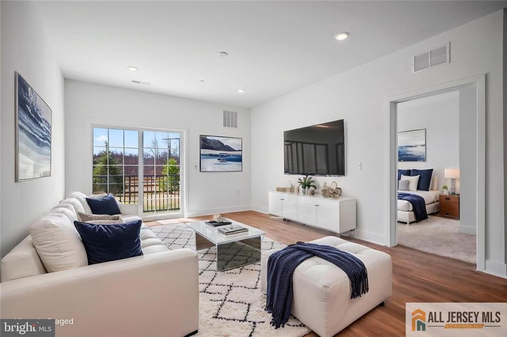 23101 Radford Court Image 4