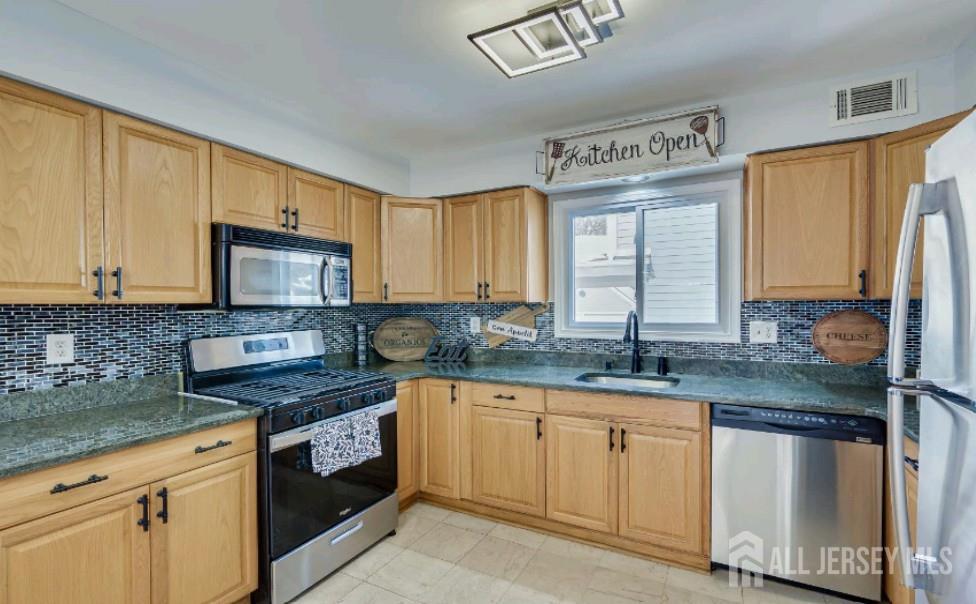 125 Kimberly Road, Colonia, NJ, 07067 image 13