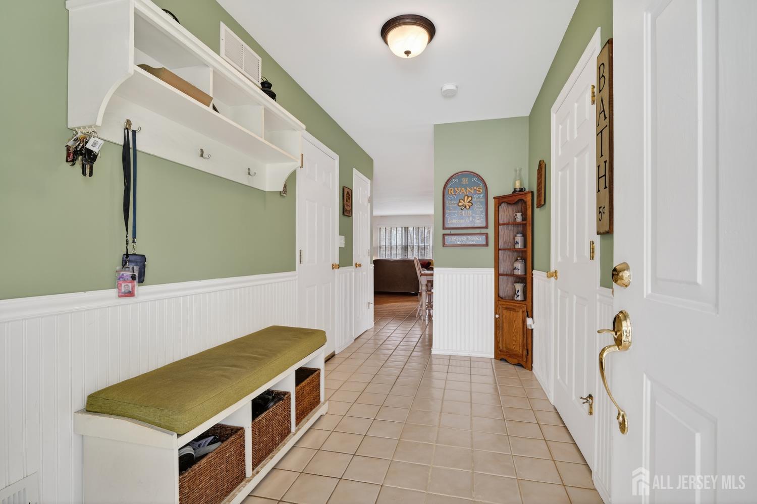 9 Parkside Drive, Spotswood, NJ, 08884 image 6