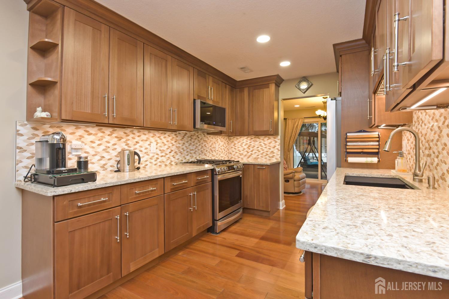 156 Hampshire Drive, Plainsboro, NJ, 08536 image 11