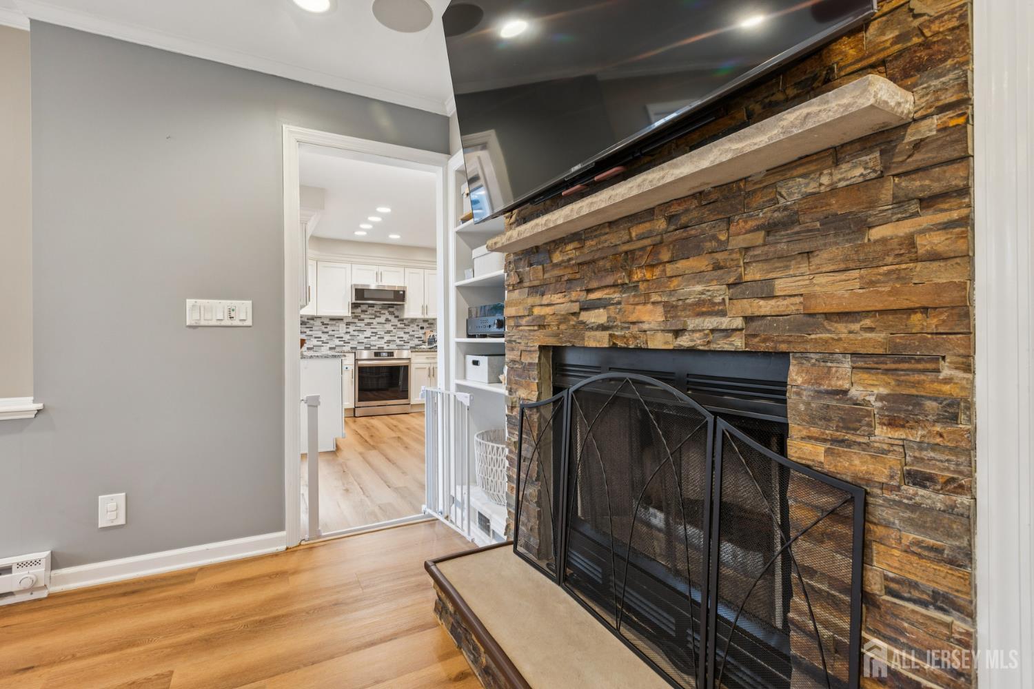 32 Tanglewood Lane, Colonia, NJ, 07067 image 7