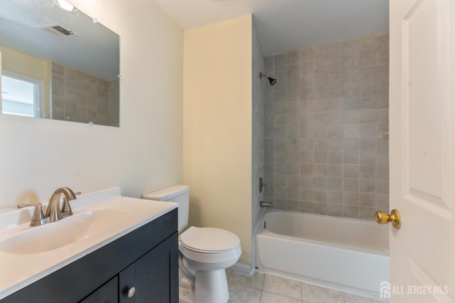 210 Edpas Road, New Brunswick, NJ, 08901 image 16