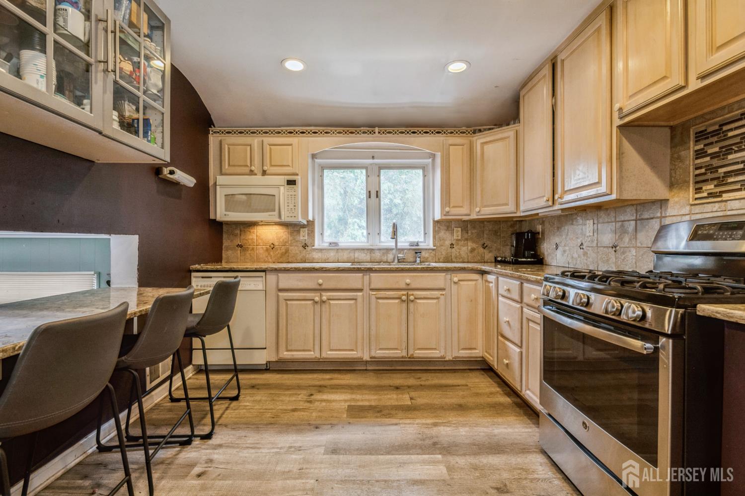 28 Price Drive, Edison, NJ, 08817 image 7