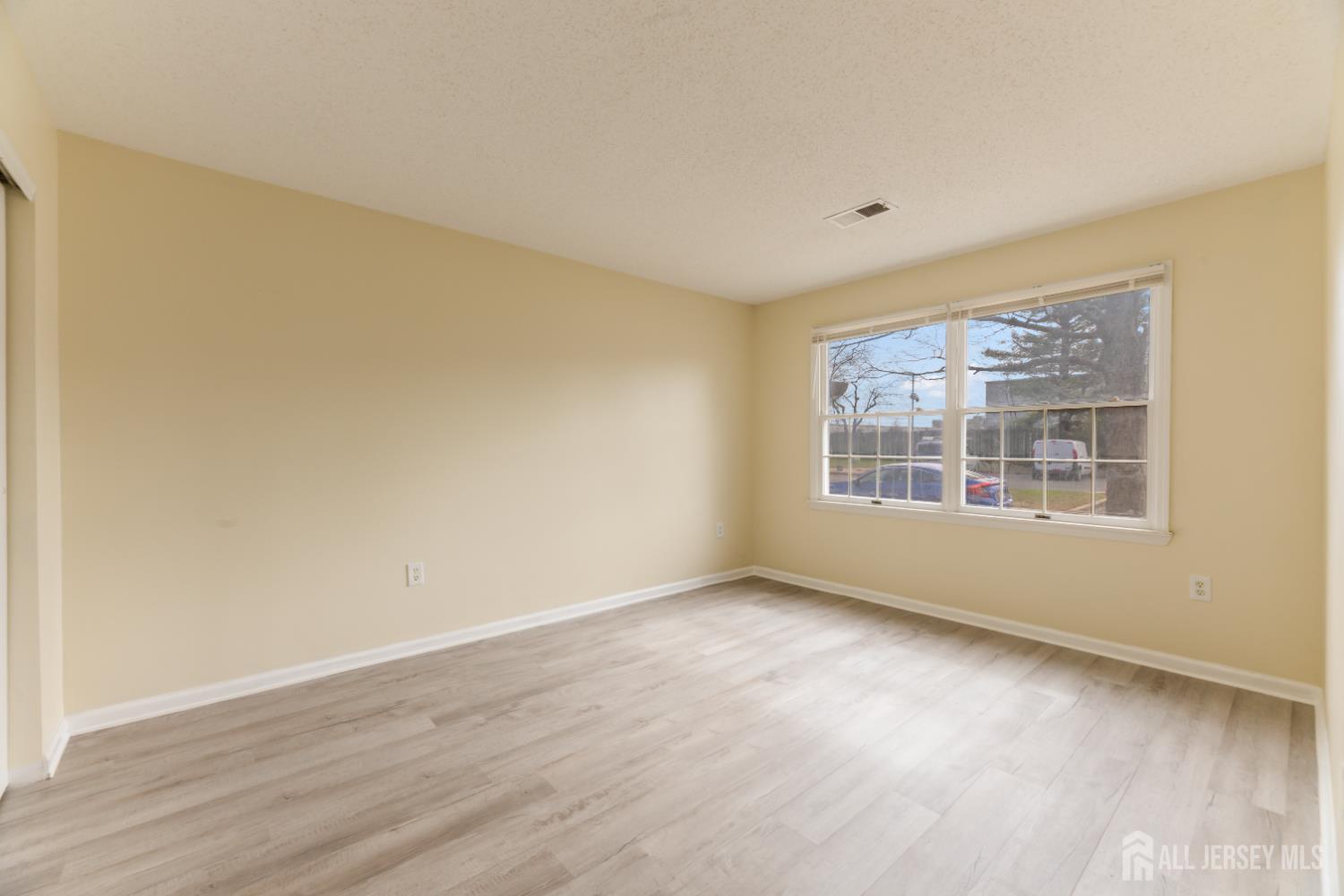 210 Edpas Road, New Brunswick, NJ, 08901 image 14