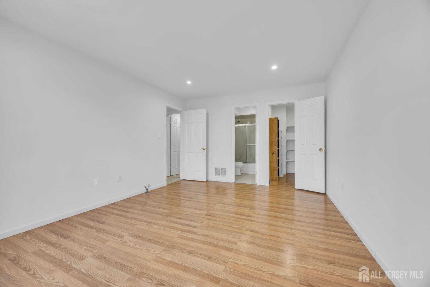 303 Michaels Court, Woodbridge Proper, NJ, 07095 image 13