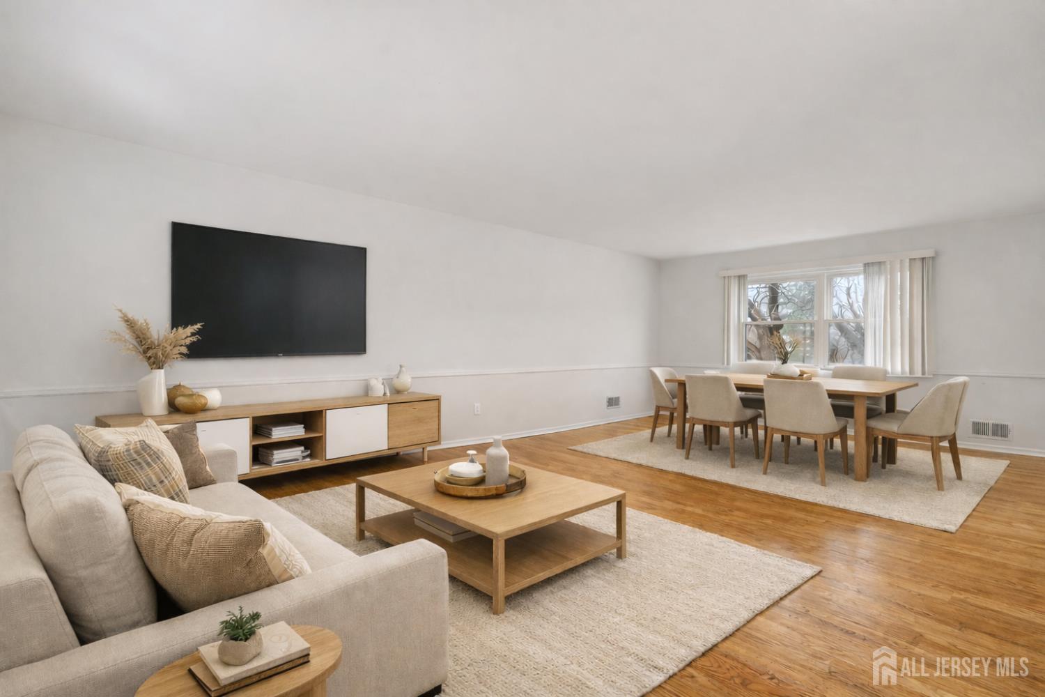 1040 Hillside Drive Image 5