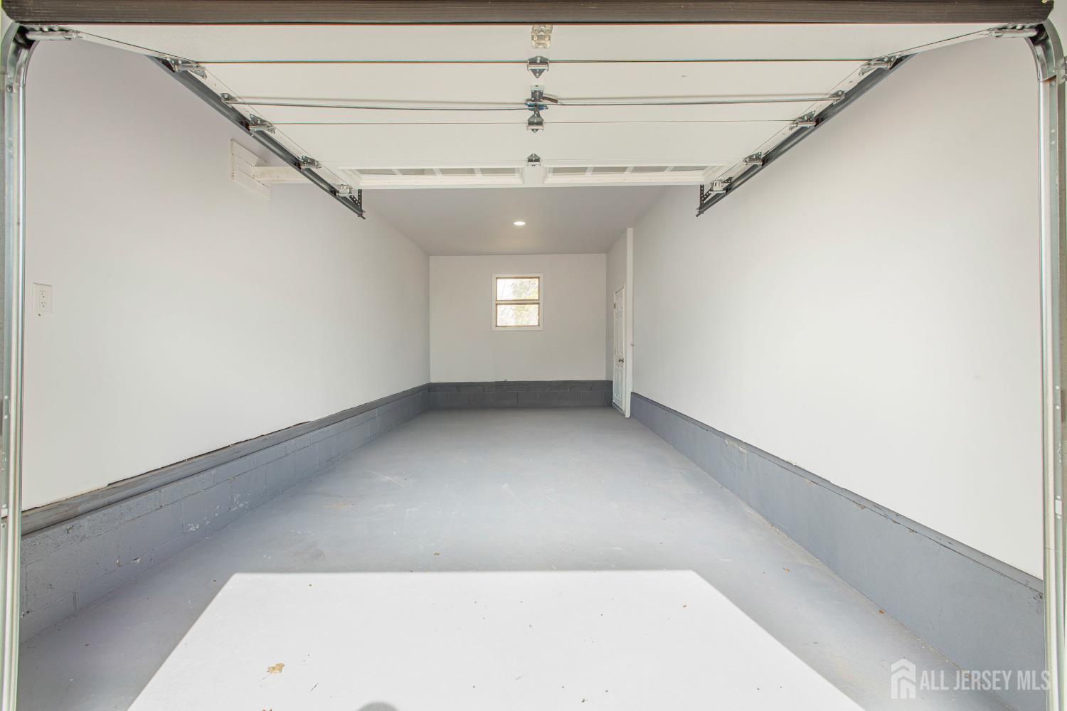 12 N Pennington Road Image 5