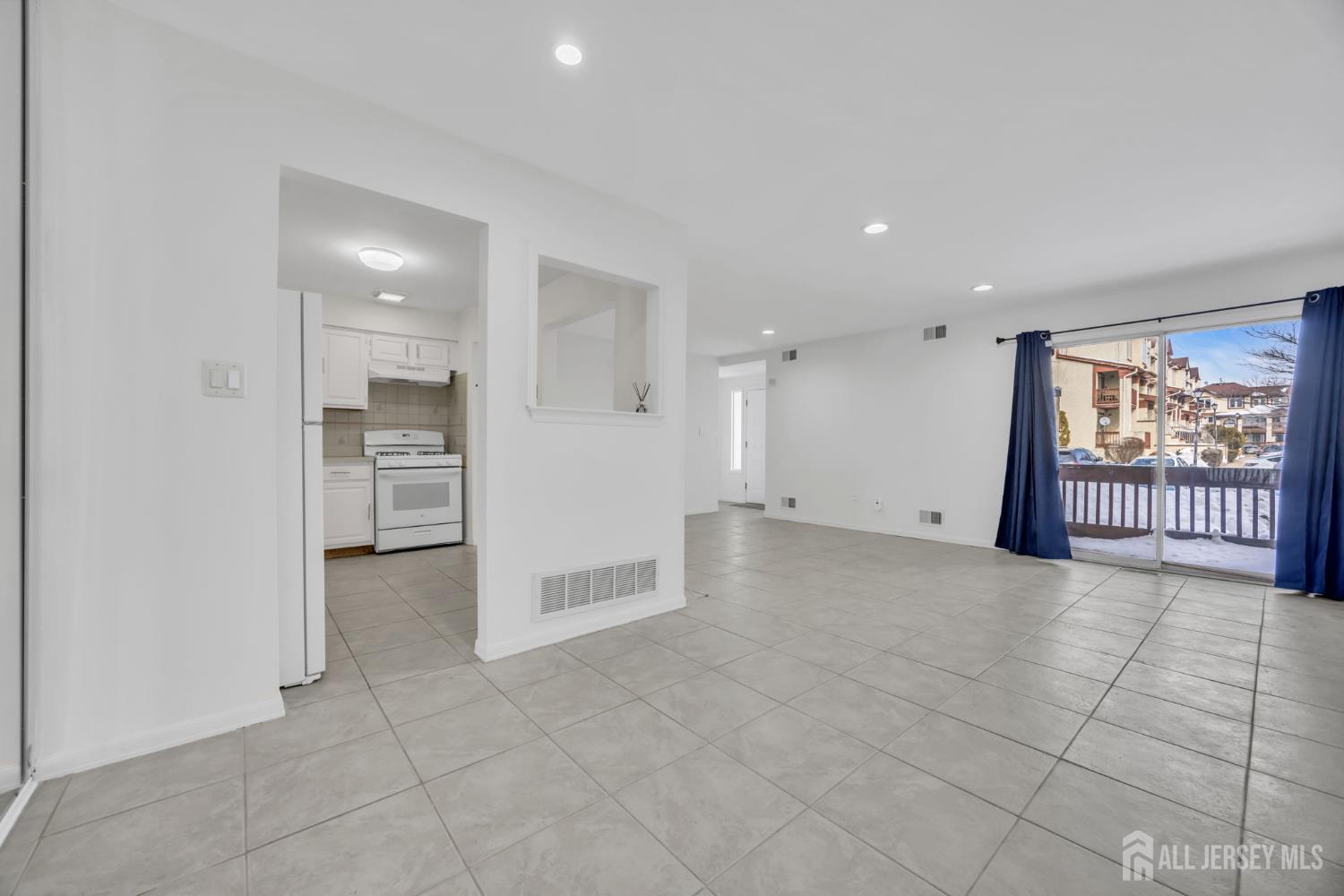 303 Michaels Court, Woodbridge Proper, NJ, 07095 image 6