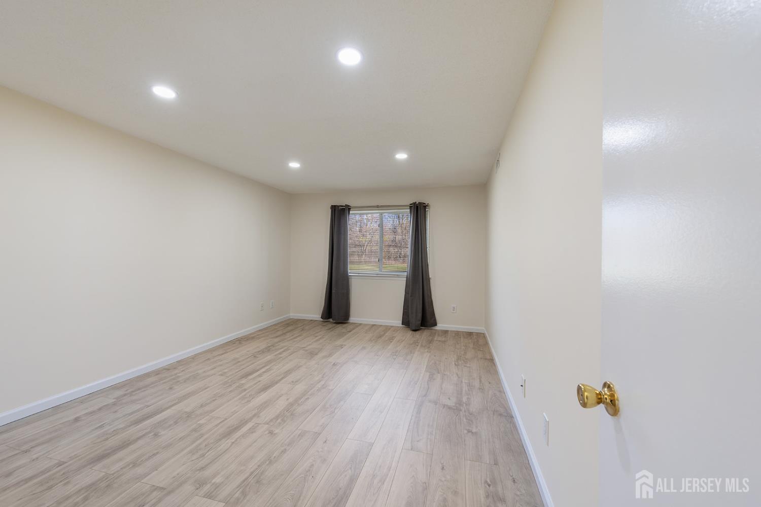 1807 Muriel Court, South Brunswick, NJ, 08540 image 9