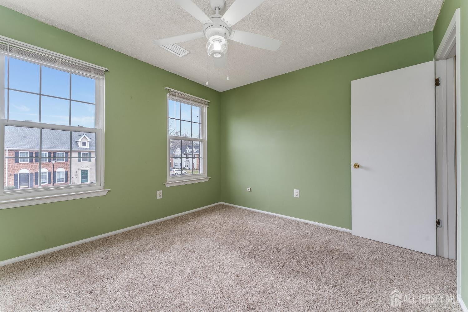 382 Hadleigh Lane, North Brunswick, NJ, 08902 image 18