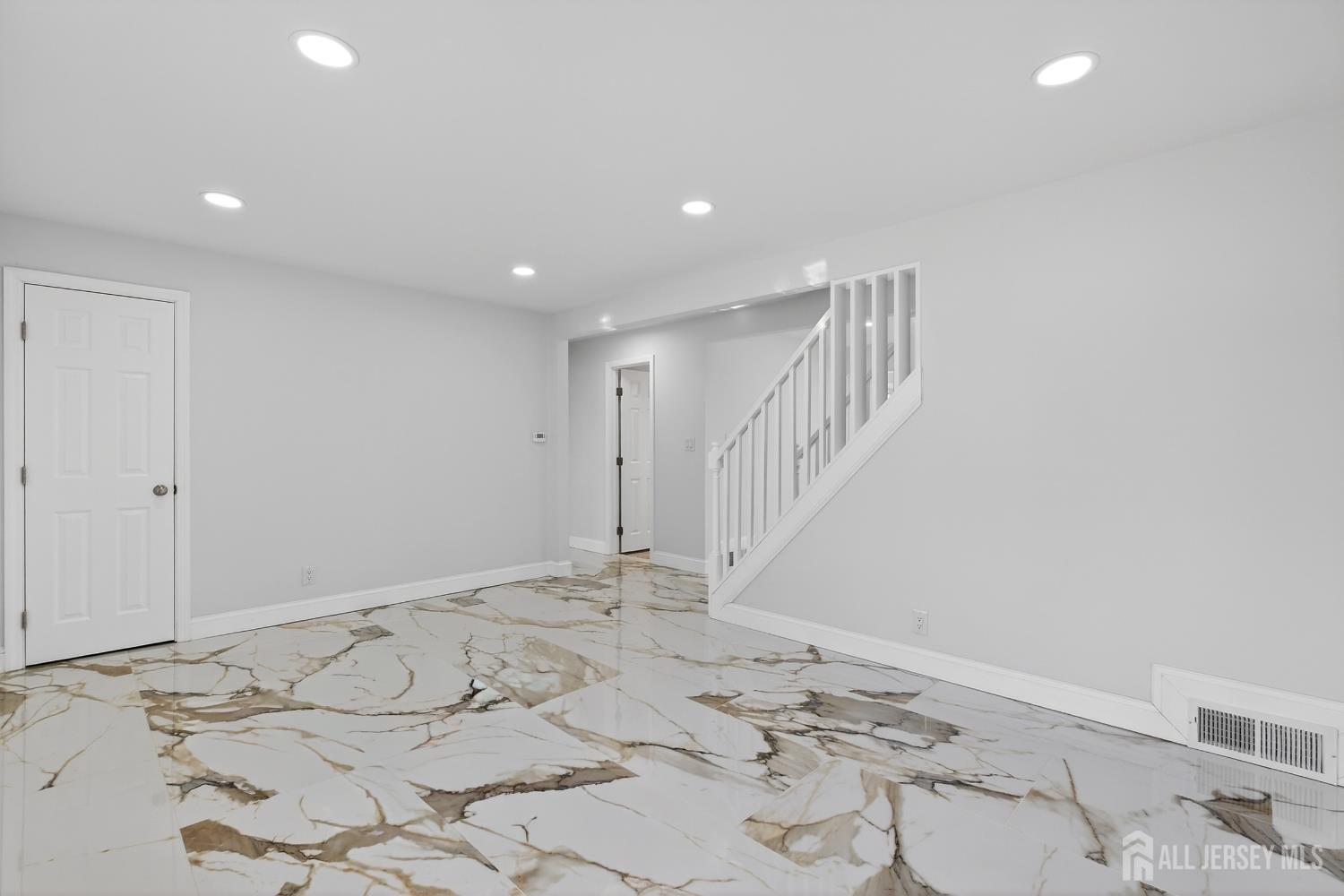 12 N Pennington Road, New Brunswick, NJ, 08901 image 14