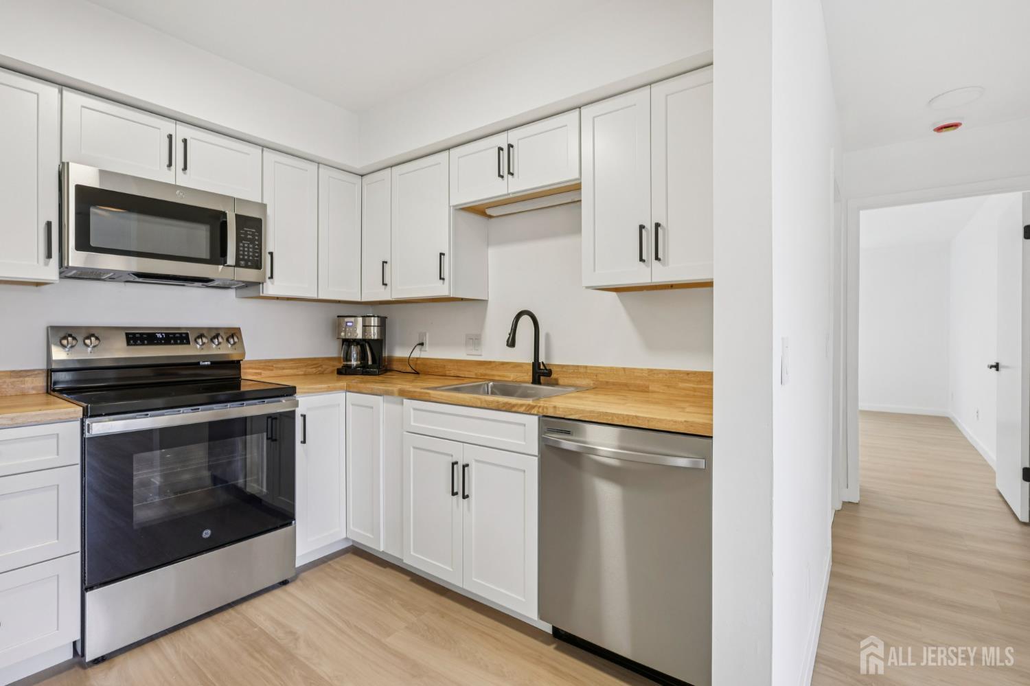 1304 Sayre Drive, Plainsboro, NJ, 08540 image 17