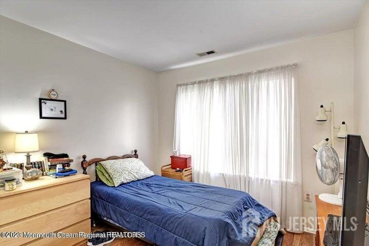603 Holly Drive, Perth Amboy, NJ, 08861 image 15