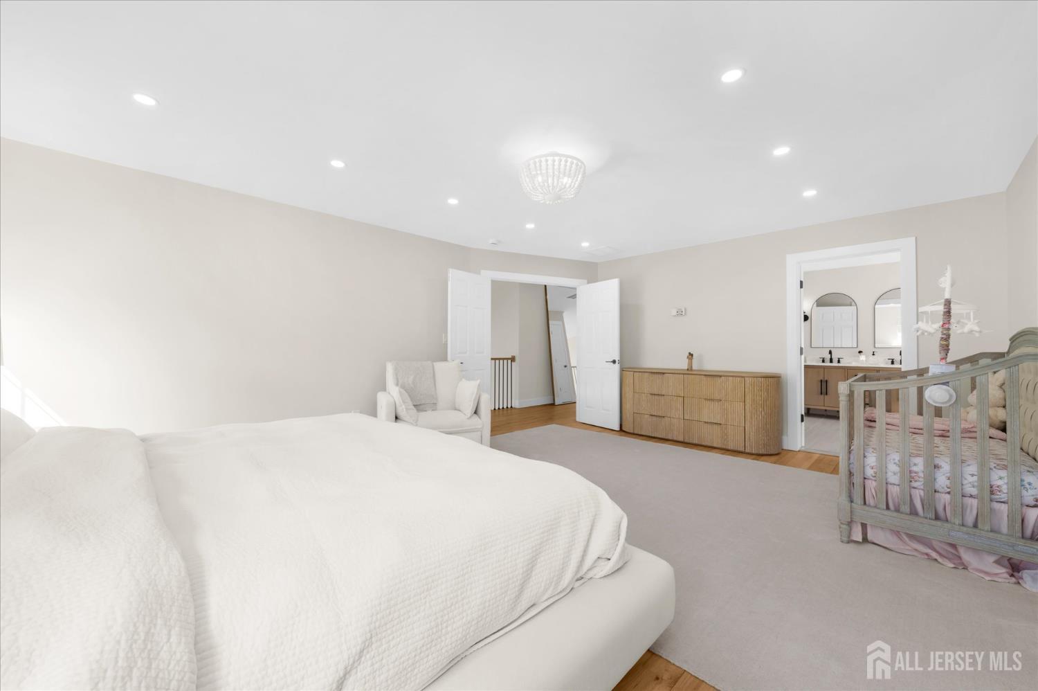 86 Treetops Circle, Franklin Twsp, NJ, 08540 image 22