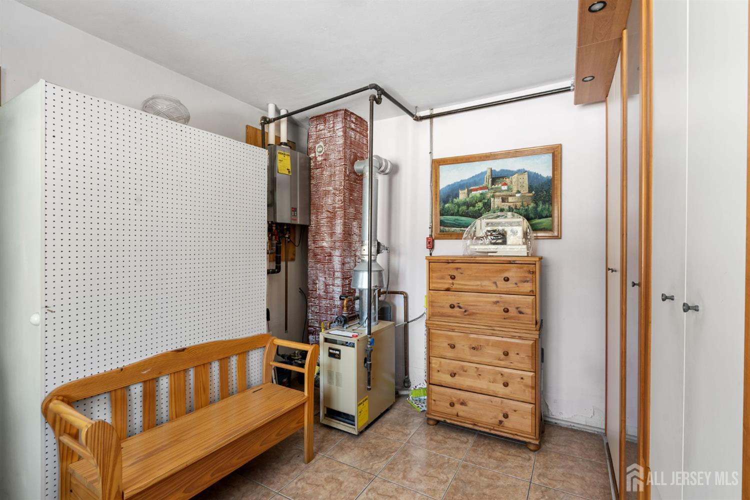 786 Wood Avenue, Colonia, NJ, 07067 image 33