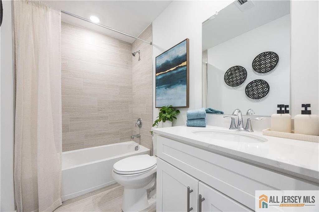 2 Wembley Court, Monroe, NJ, 08831 image 24