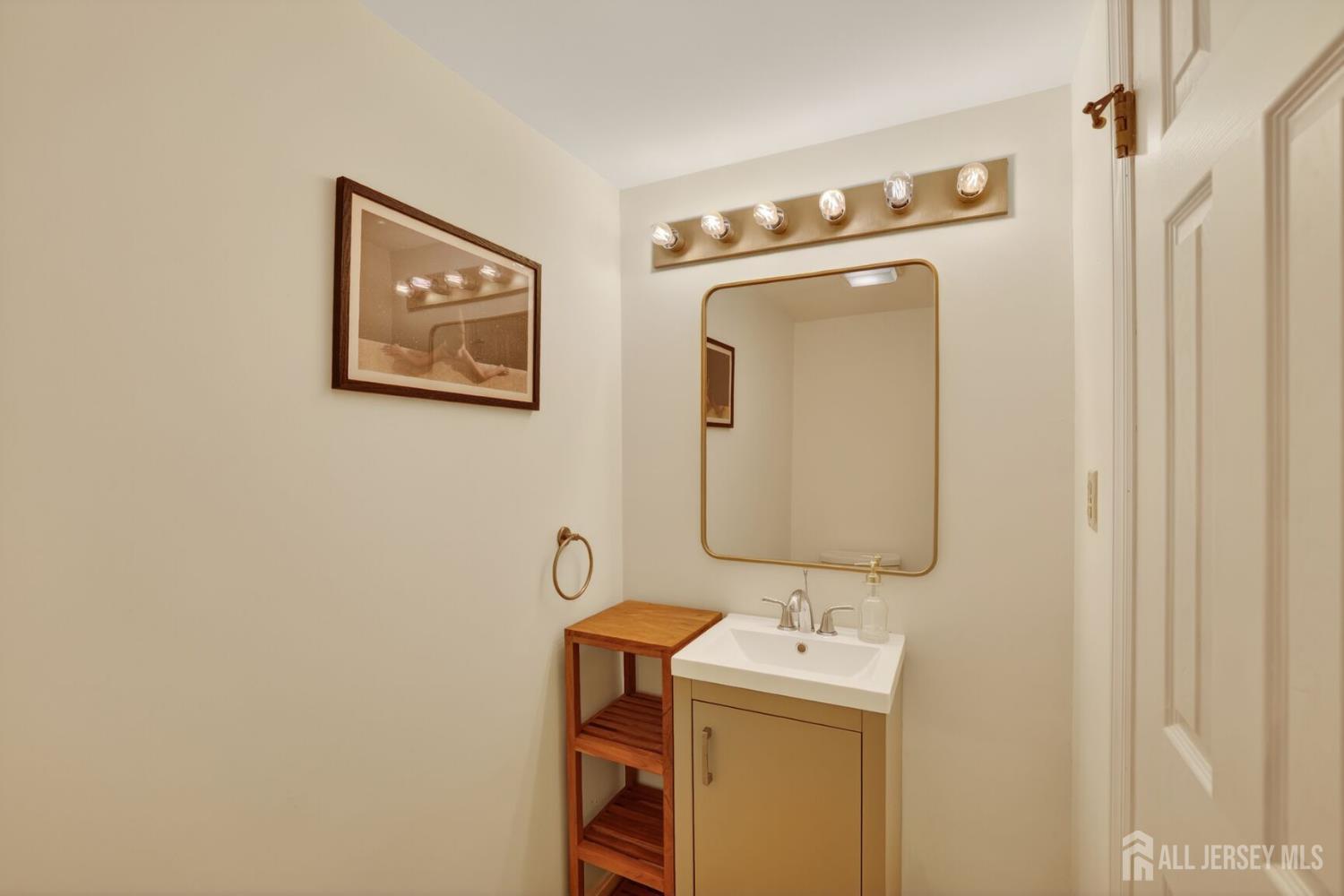 35 Dallenbach Lane, East Brunswick, NJ, 08816 image 10